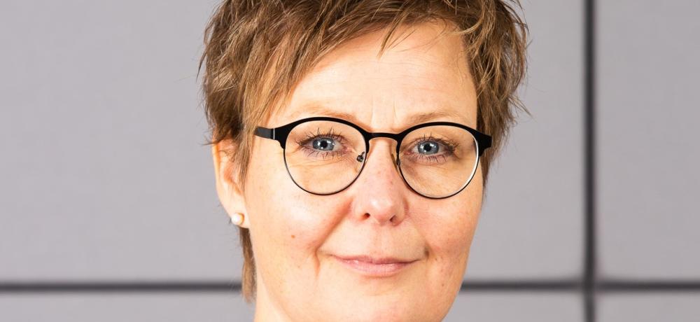 Jämställdhetsministerr Annika Hambrudd Porträtt av Annika Hambrudd