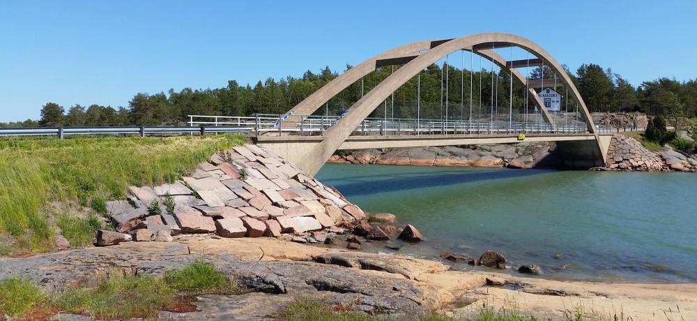 Vy över Bomarsunds bron